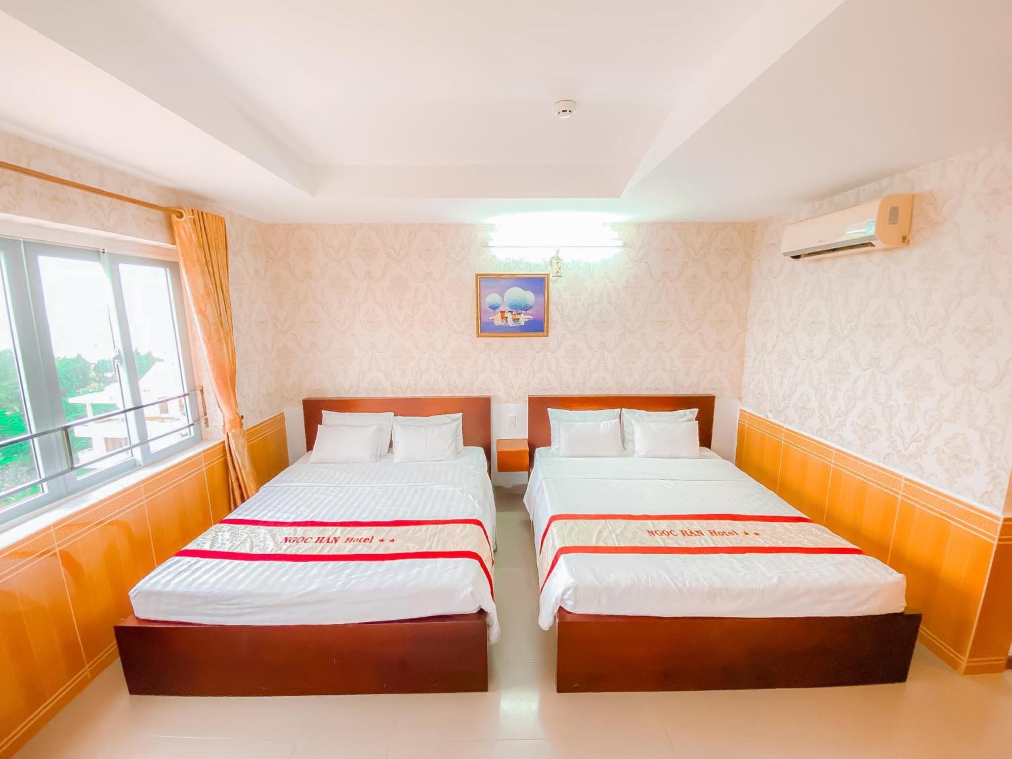 Ngoc Han Hotel By The Moment 头顿 外观 照片