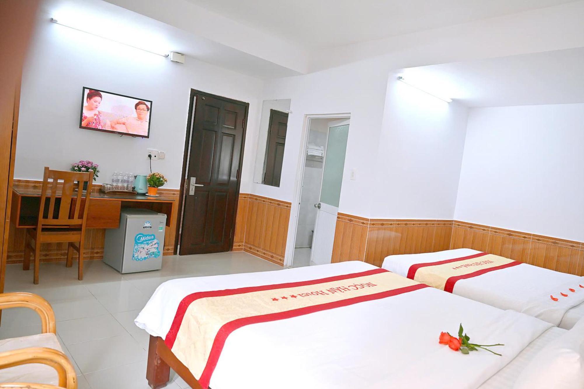 Ngoc Han Hotel By The Moment 头顿 外观 照片