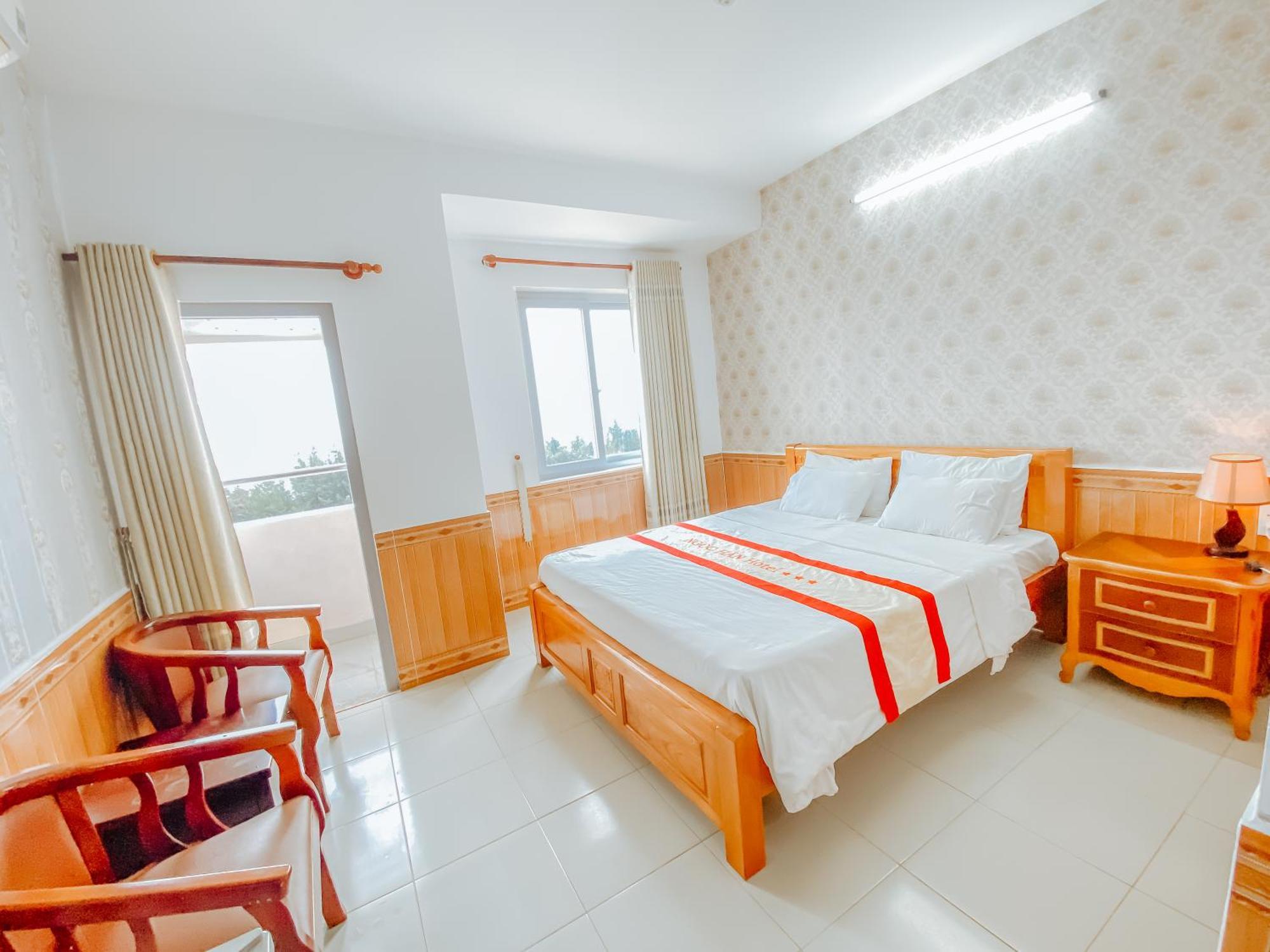 Ngoc Han Hotel By The Moment 头顿 外观 照片