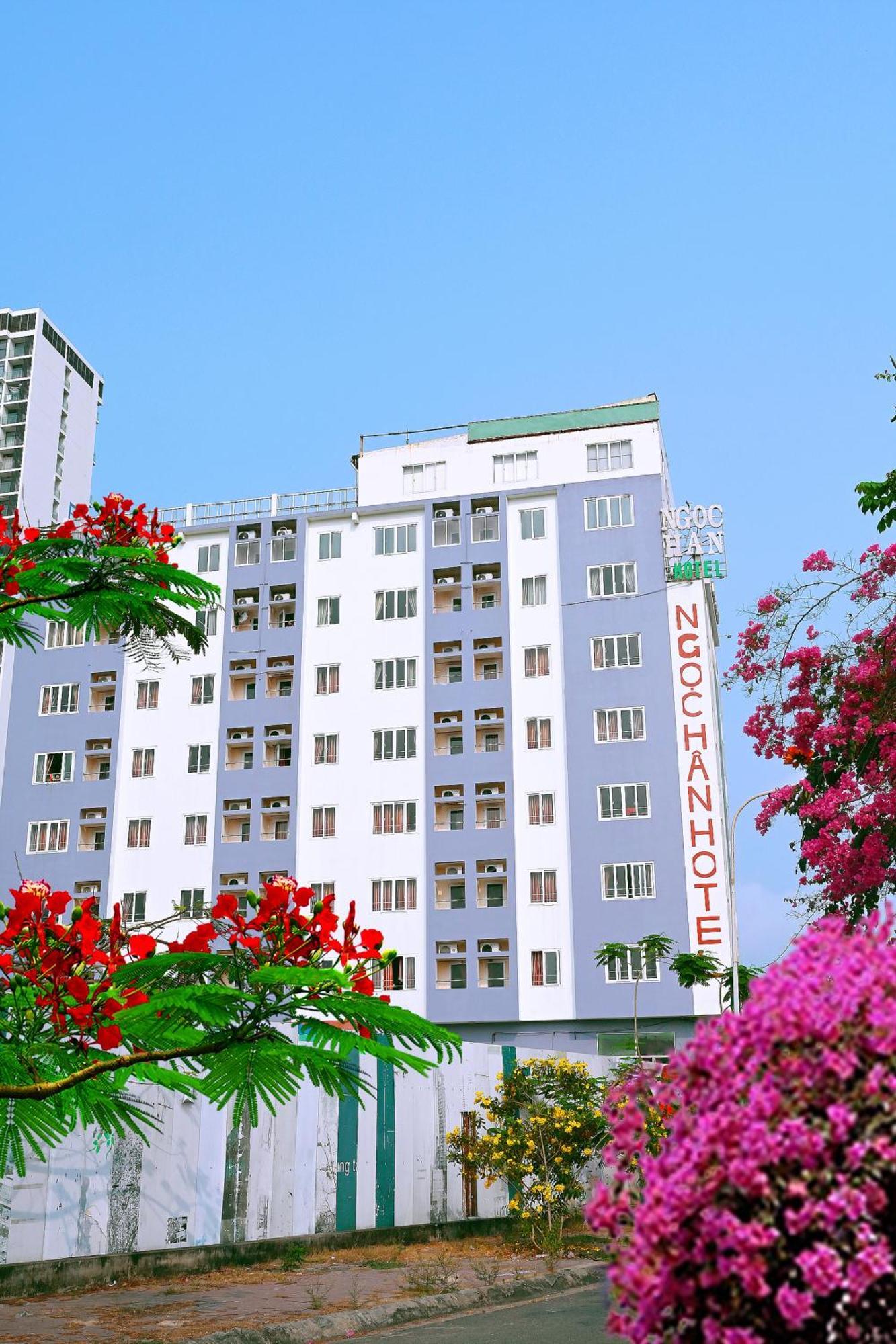 Ngoc Han Hotel By The Moment 头顿 外观 照片