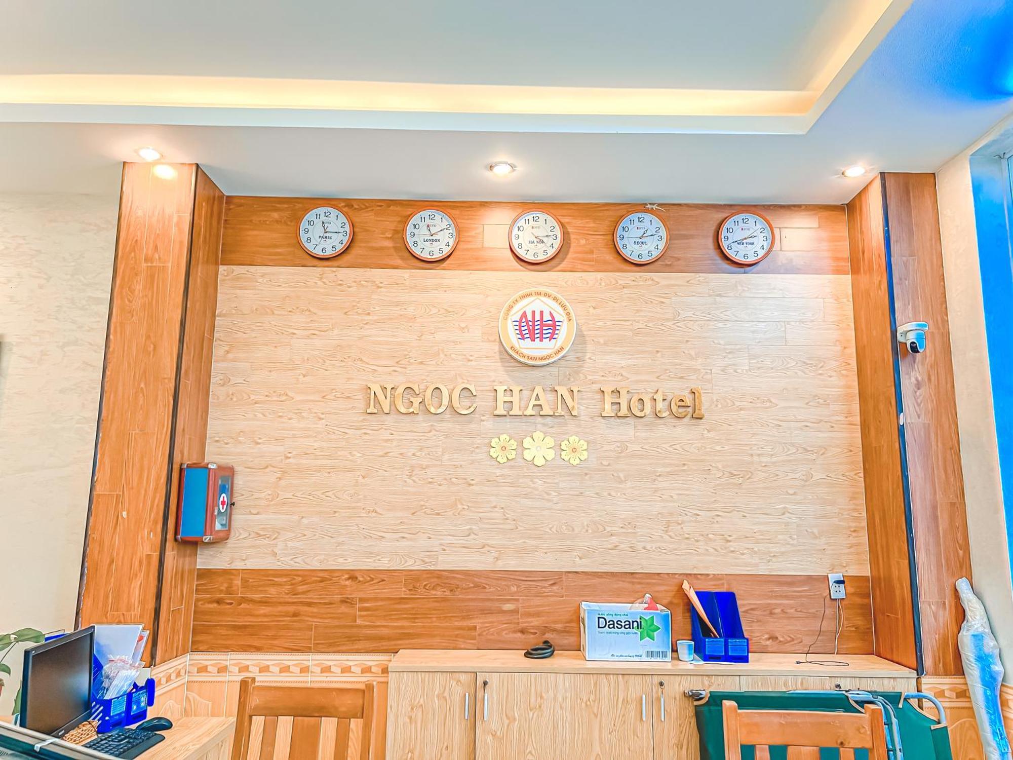Ngoc Han Hotel By The Moment 头顿 外观 照片