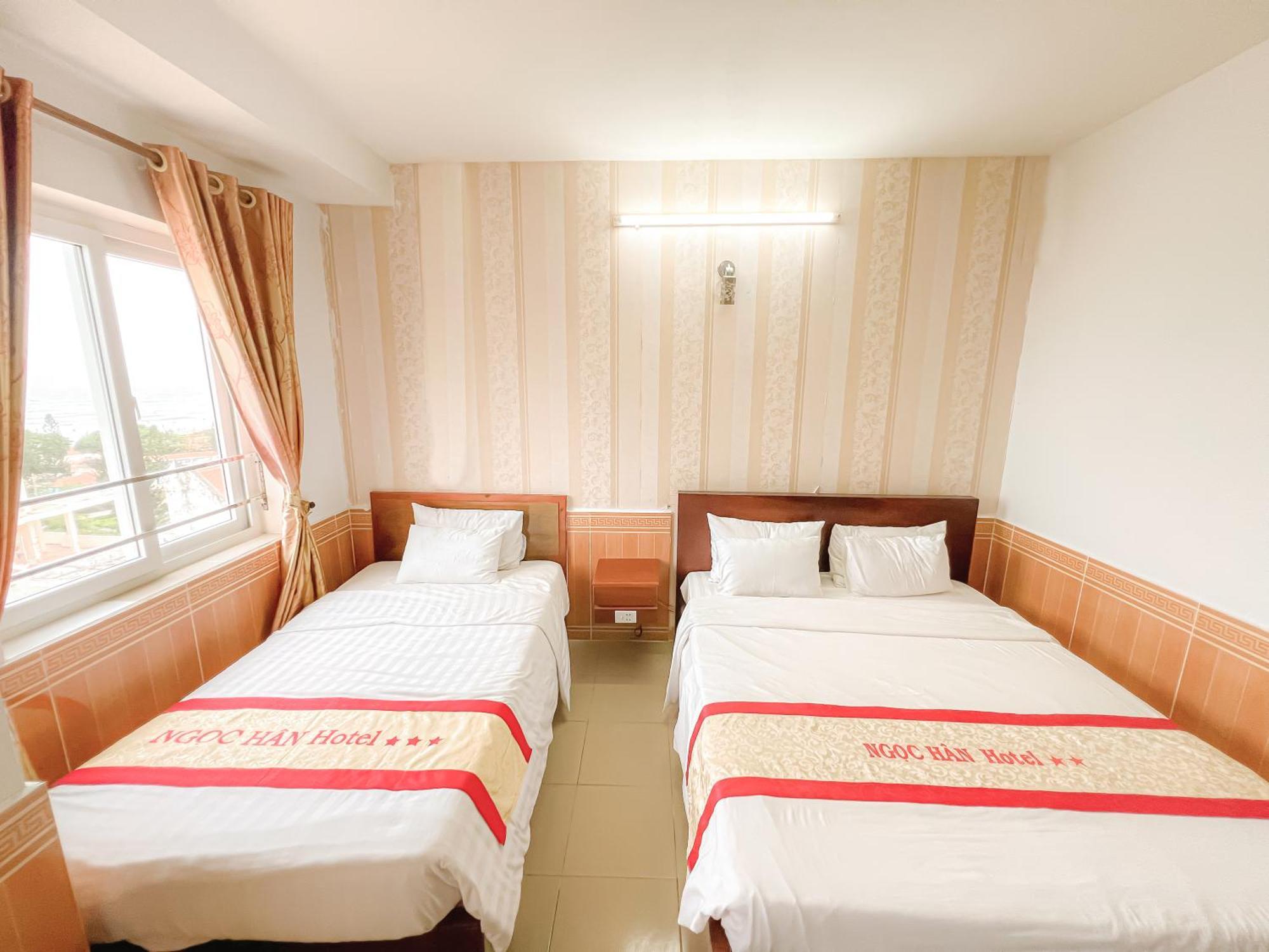 Ngoc Han Hotel By The Moment 头顿 外观 照片