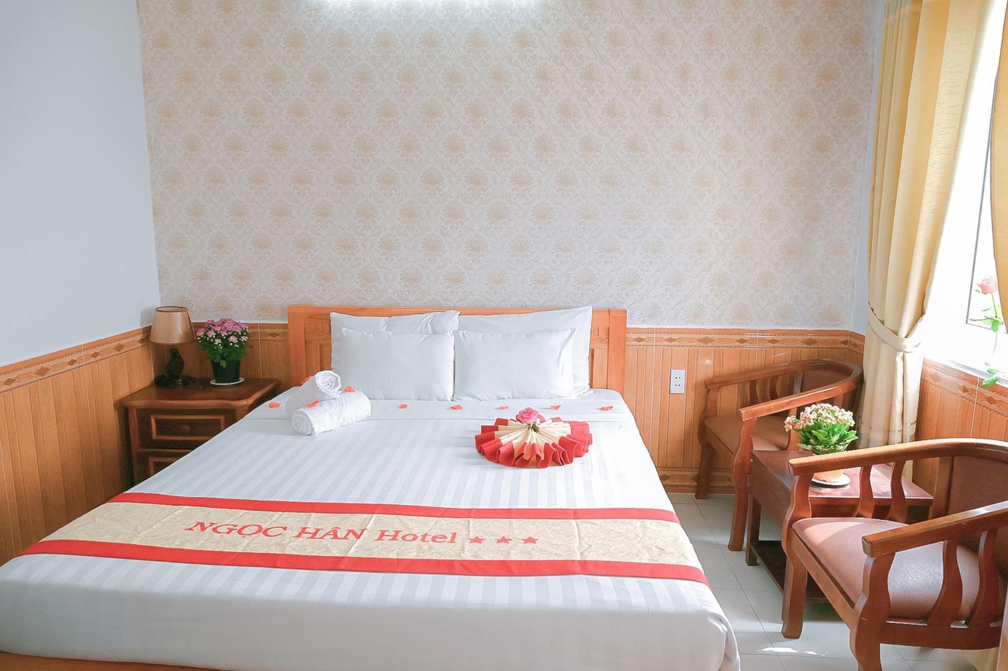Ngoc Han Hotel By The Moment 头顿 外观 照片
