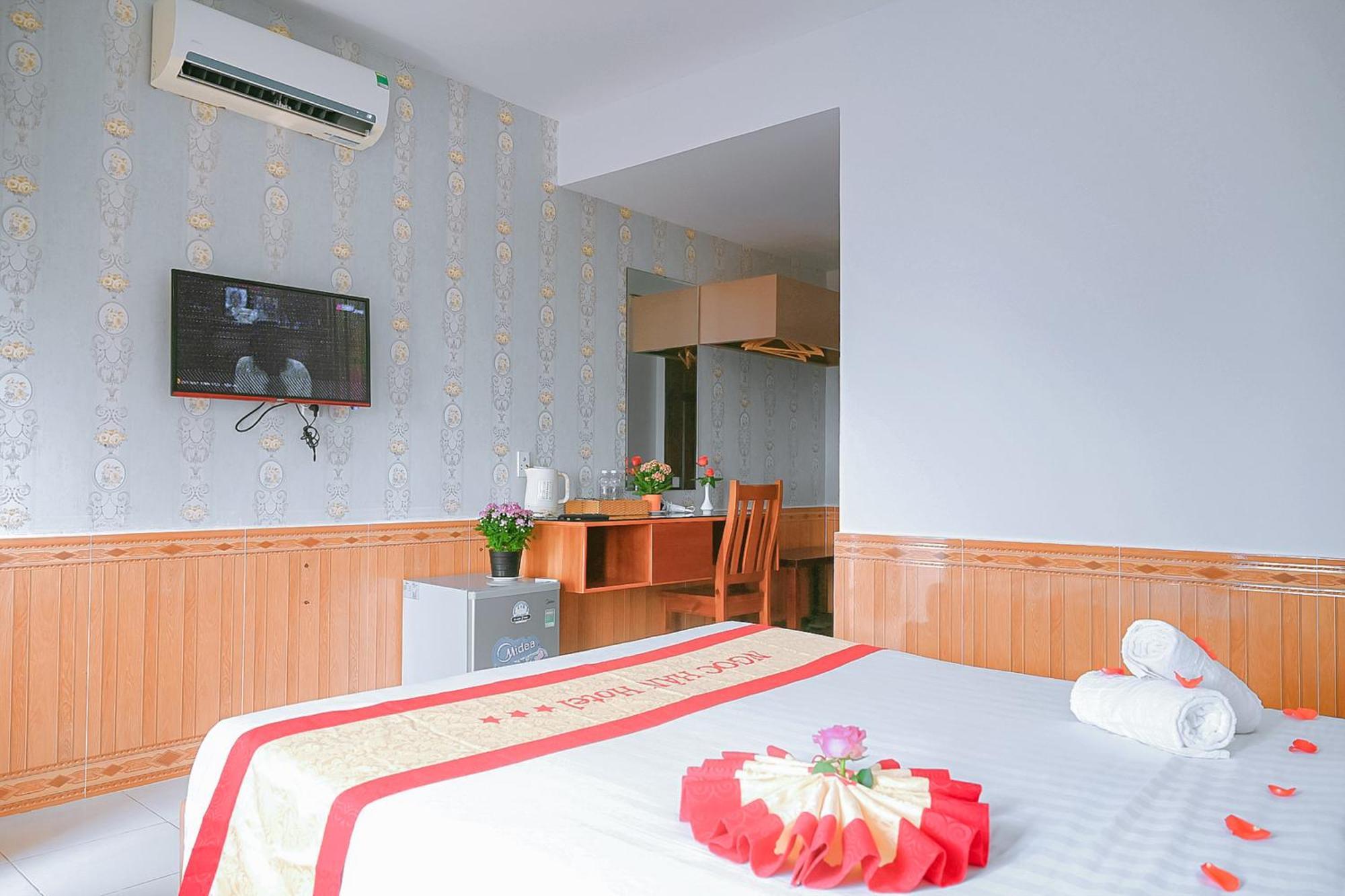 Ngoc Han Hotel By The Moment 头顿 外观 照片